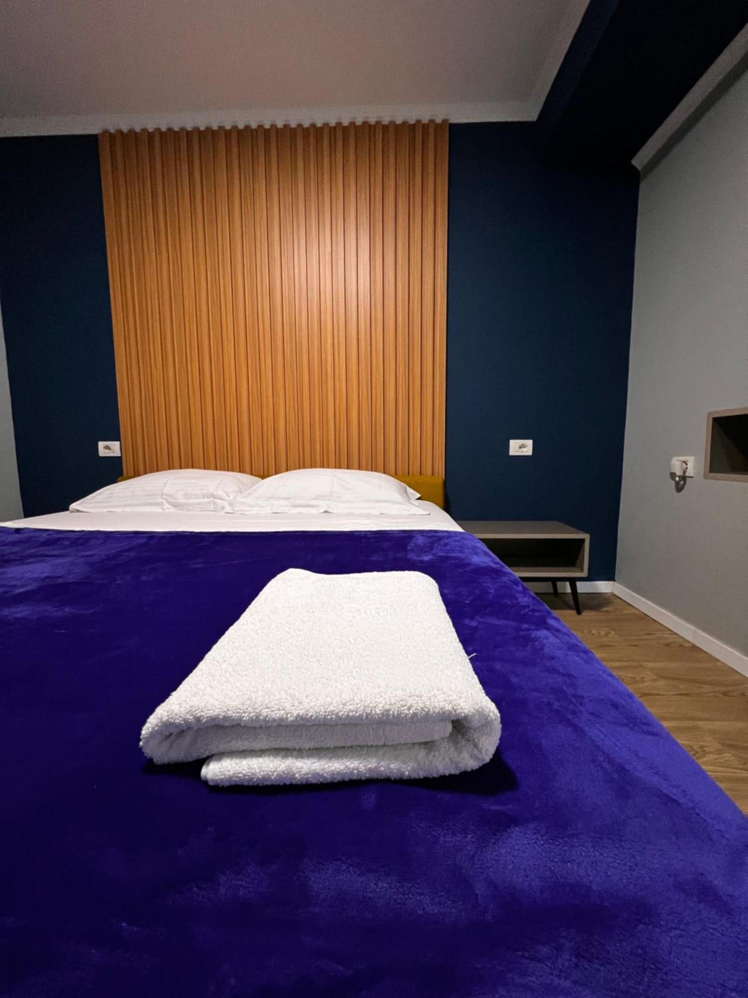 Genta Apartment "21 Dhjetori" Тирана Екстер'єр фото
